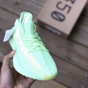 Yeezy Boost GID 350 v2